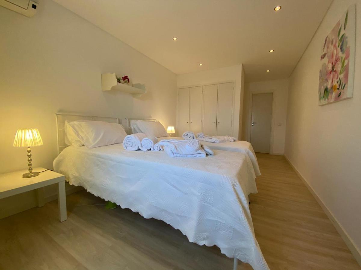 Os Reais - Apt In Front Of The Beach In Centeanes 카르보에이루 외부 사진
